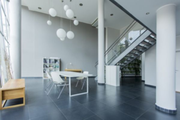 房子过户和赠与哪个费用低